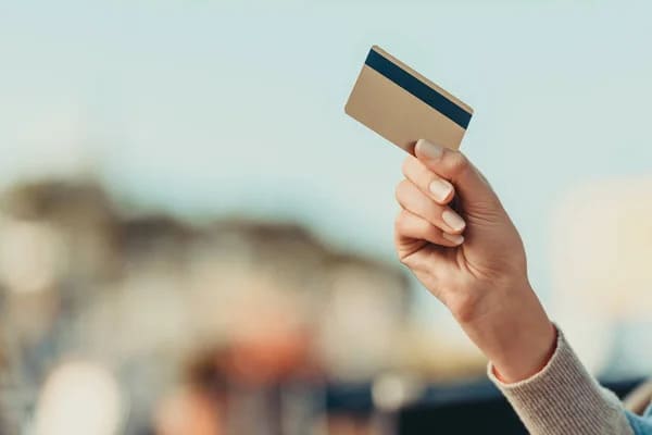 Кредит на картку - переваги та недоліки мікрокредитів